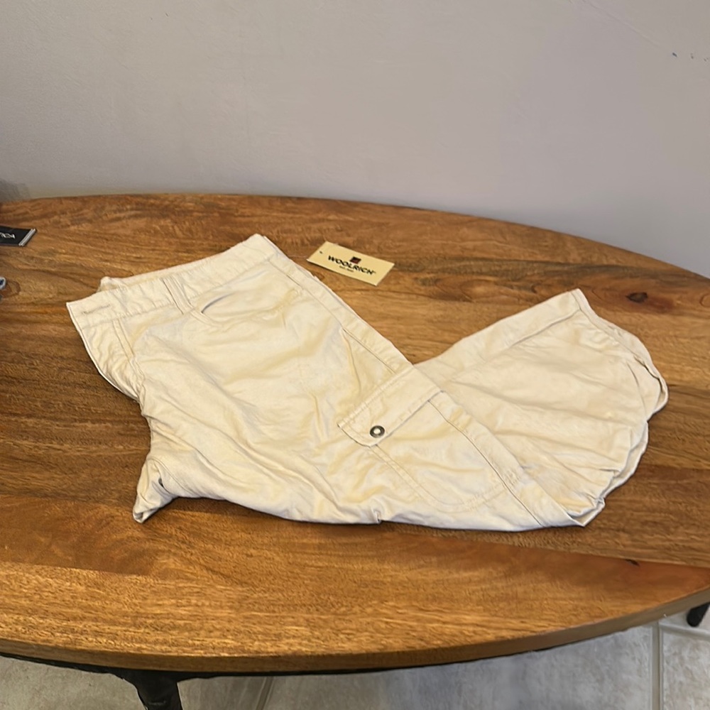 NWT women’s woolrich hiking capri pants w/ruching sz 8